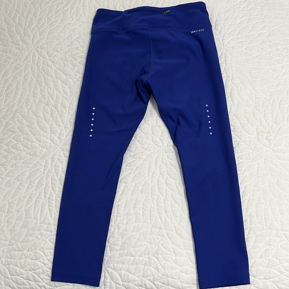 Nike power epic perforated blue crop size small - Picture 7 of 7
